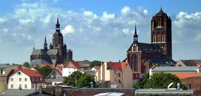Widok na Starówkę z kościołem Mariackim i kościołem św. Mikołaja