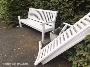 Zerstörte Bänke im Hans-Lucht-Garten