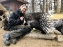 Zootierpflegerin Marie-Susann Schacht verbringt ihre Zeit im Zoo Stralsund gerne bei den stachligen Nagetieren