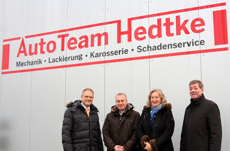 Unternehmensbesuch des Oberbürgermeisters mit dem Team der Wirtschaftsförderung bei der Firma Hedtke