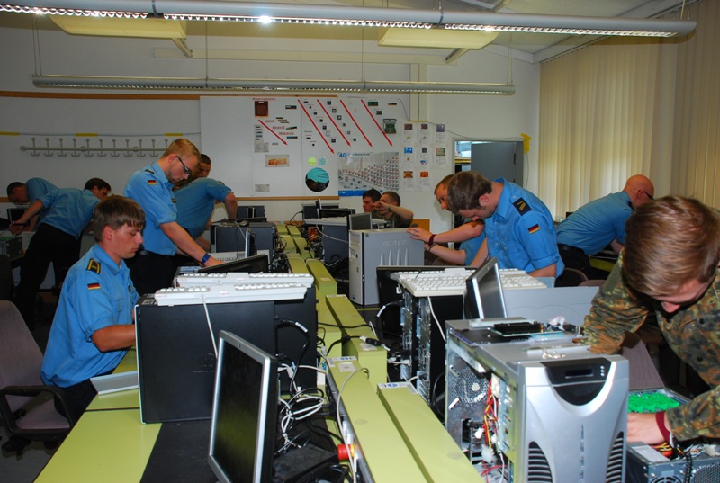 Ausbildung an der Marinetechnikschule Parow