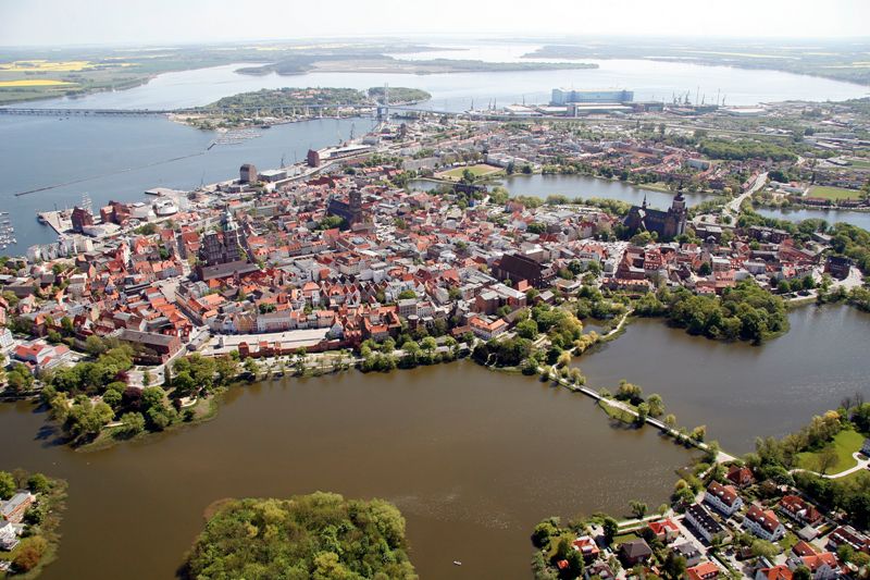 Altstadtinsel-Stralsund-aus-der-Vogelperspektive.jpg