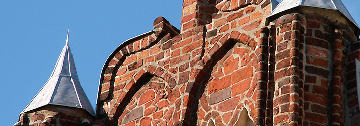 施特拉尔松德的哥特式砖结构建筑